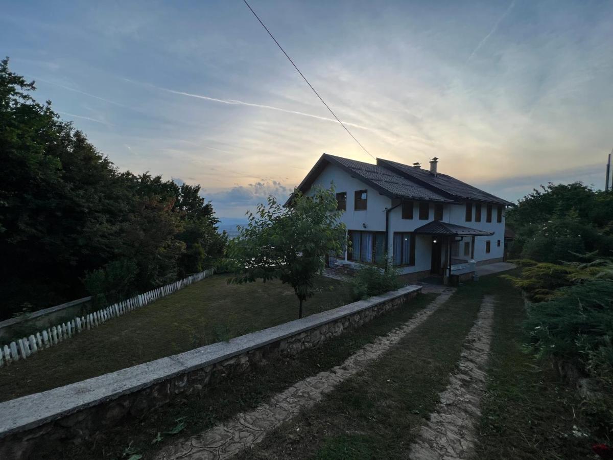 Villa White Dove Сараево Экстерьер фото
