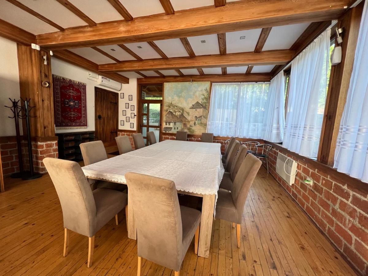 Villa White Dove Сараево Экстерьер фото