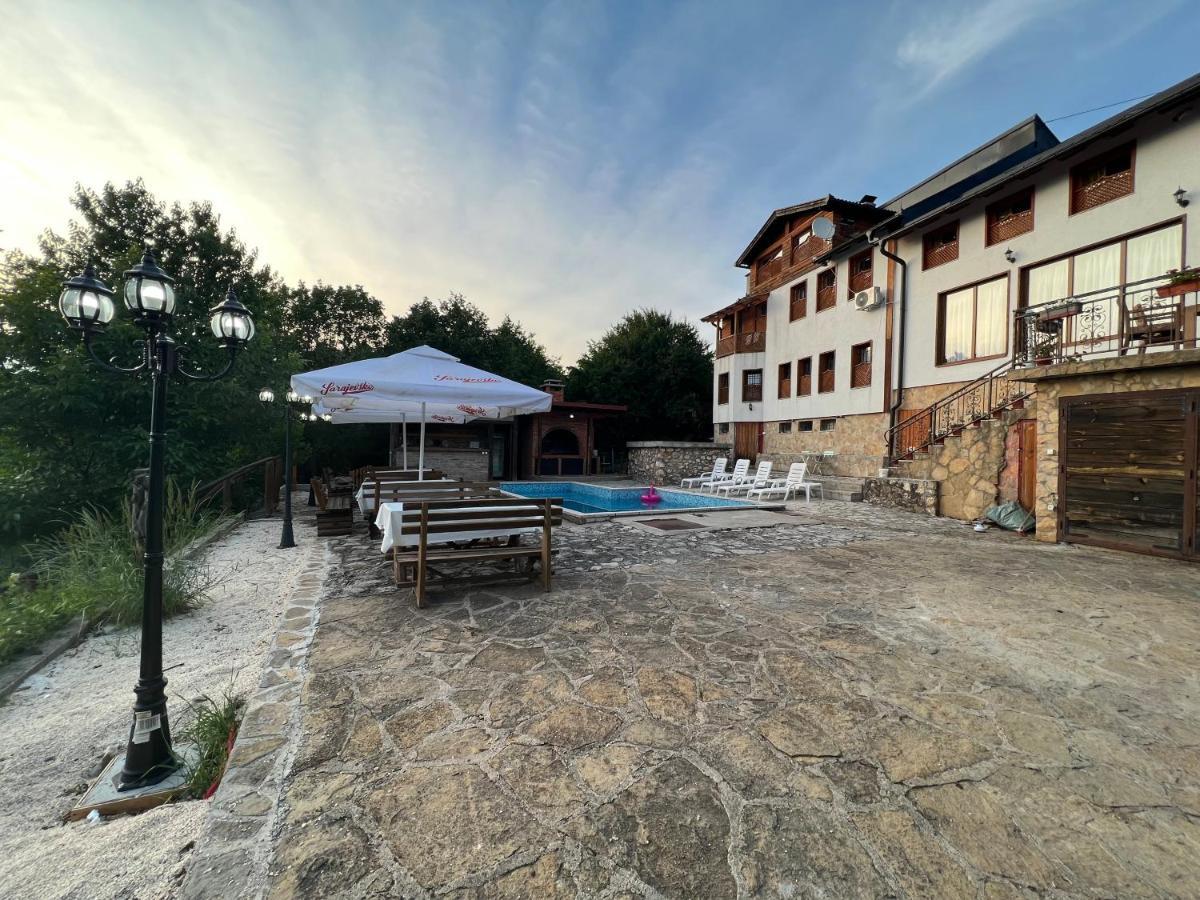 Villa White Dove Сараево Экстерьер фото